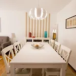 Spacious Apartment In Lisbon